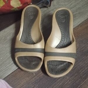 CROCS Women's Brown and Black Slip-On Mules